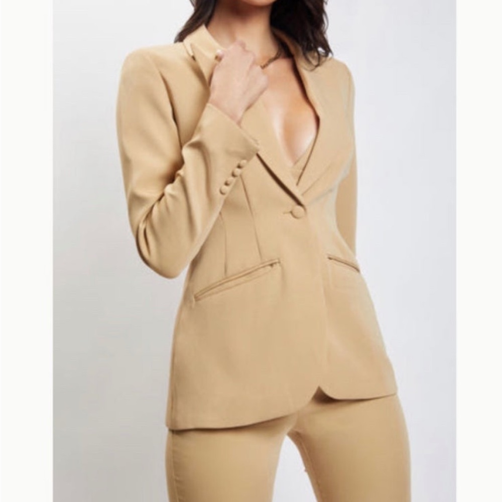 Helda Fitted Cinched Waist Blazer - Camel
